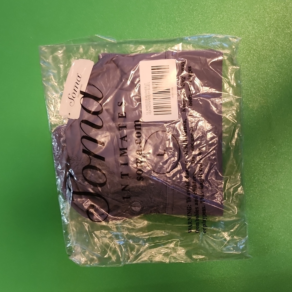 SOMA Embracable Unlined Wireless Bra Size Large NWT